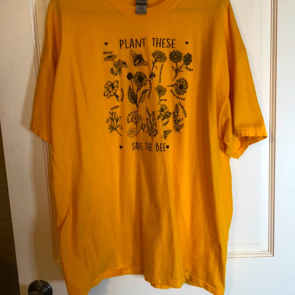 Save the bees tee
